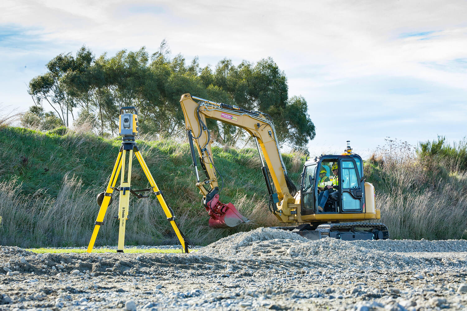 SITECH - Produkte - Maschinensteuerung - Baggersteuerung- Trimble Earthworks